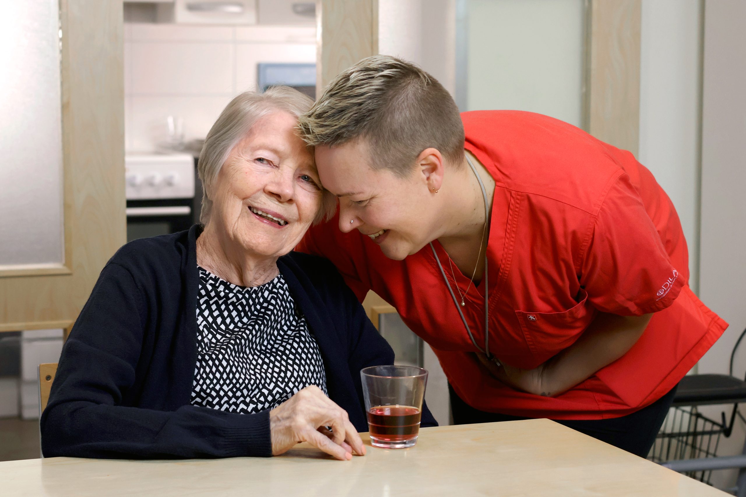 Tukea arkeen ikäihmisille.